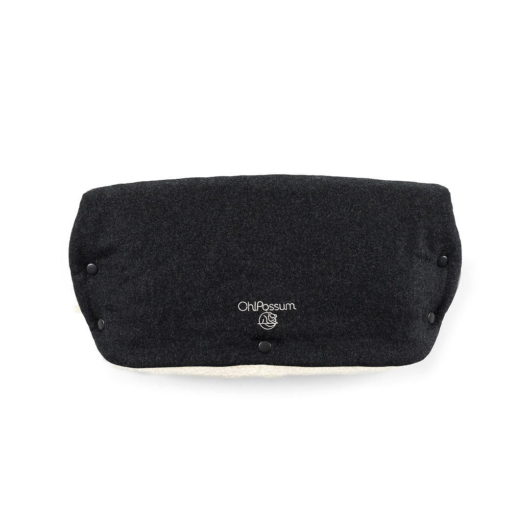 Wärmender Handmuff aus Loden und Merino – ideal für den Kinderwagen