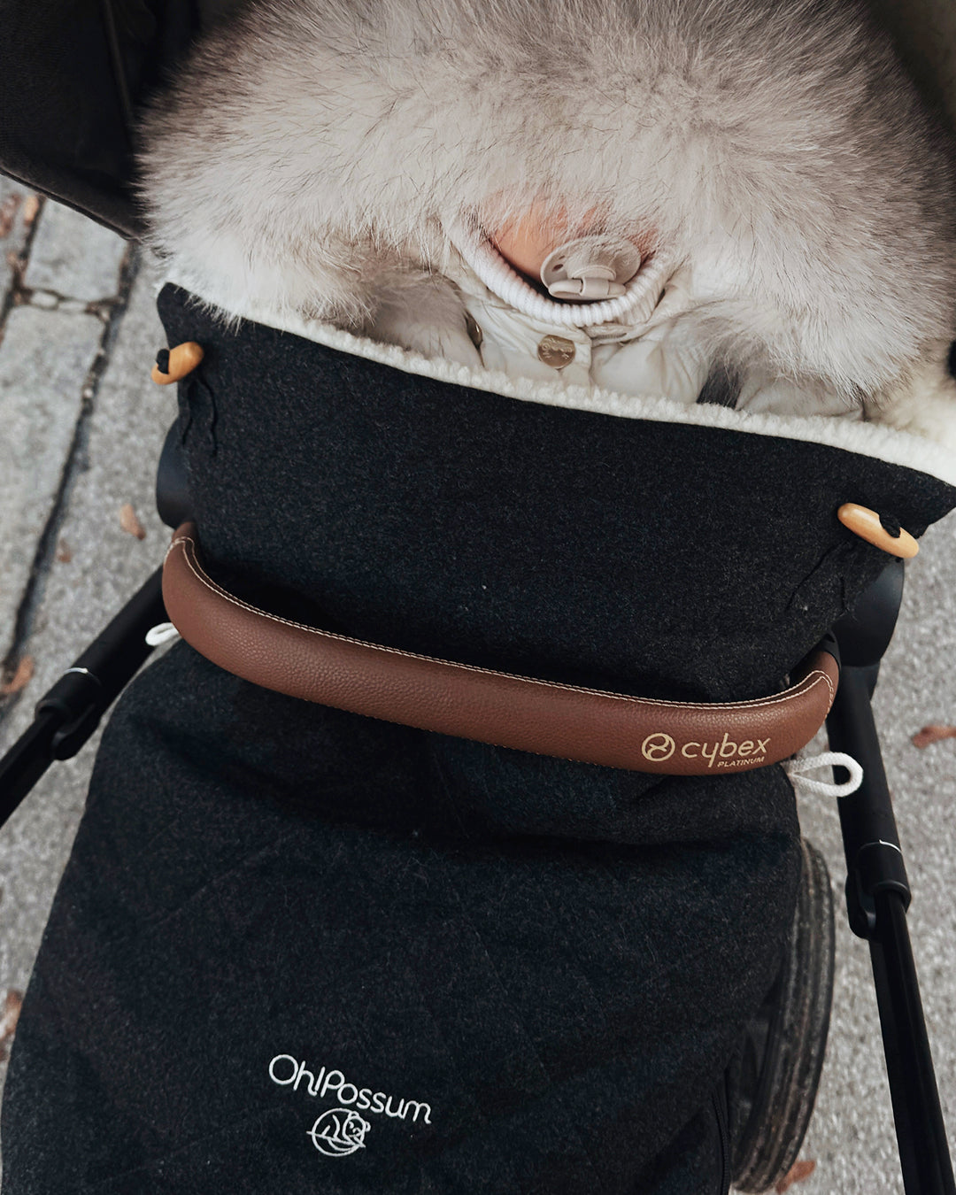 Nachhaltiger Merino Fußsack Wombat 2-in-1 – atmungsaktiv und temperaturausgleichend